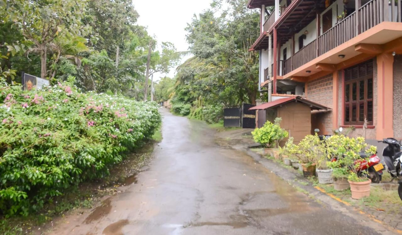 Sea Bay Inn Tangalle Exterior photo